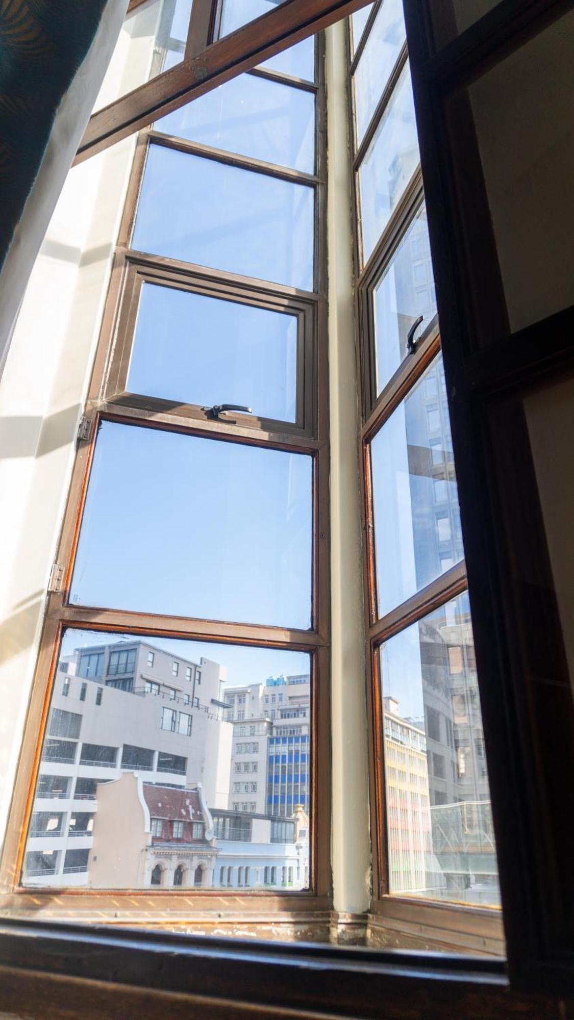 Apartment A Splendid Art Deco Piano No Loadshedding Cape Town