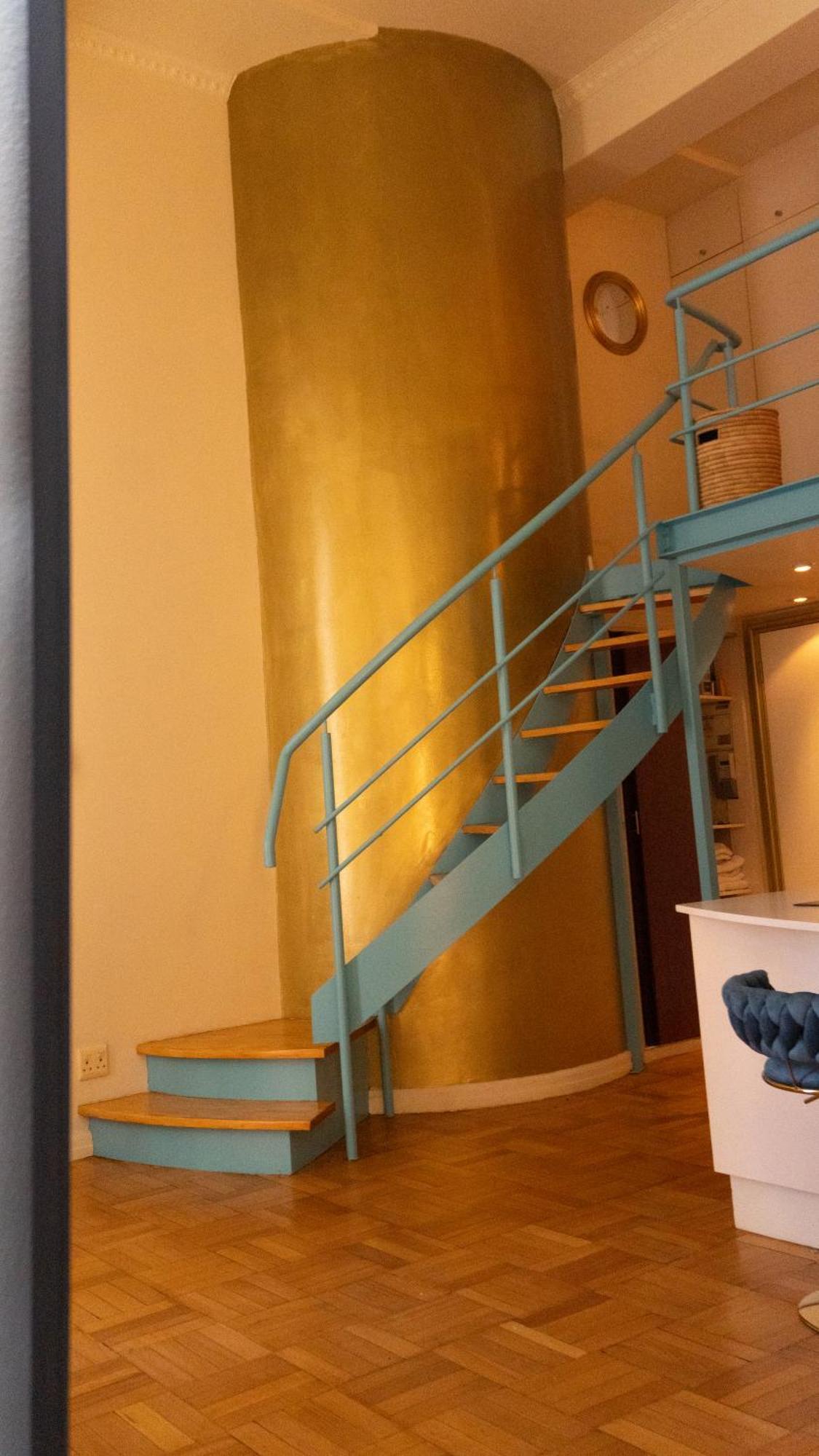 A Splendid Art Deco Piano No Loadshedding Apartment Cape Town